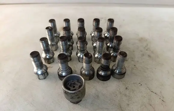 Volkswagen T-Cross Nuts/bolts 