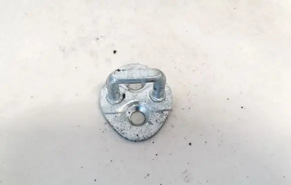 KIA Sportage Front door lock loop/hook striker 