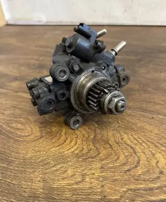 Renault Master III Fuel injection high pressure pump 167008683R A2C80584700 14249000391