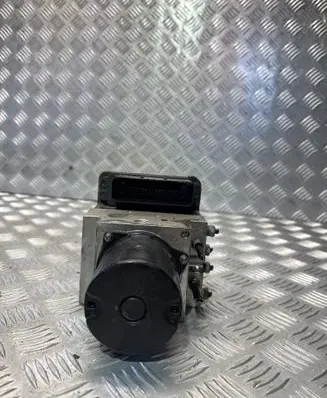BMW 5 E60 E61 ABS Pump 6783360