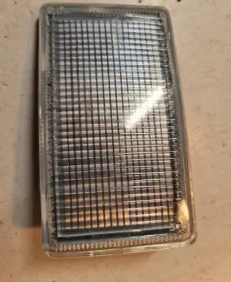 Volkswagen Golf III Front reflector 084411610R