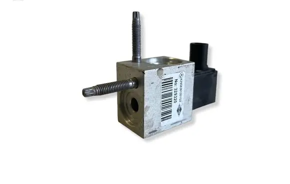 Mercedes-Benz EQB Air conditioning (A/C) expansion valve A2938301201