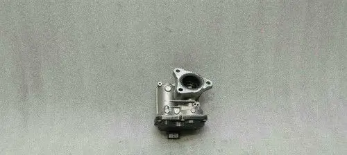 Mercedes-Benz A W176 Throttle body valve 147102557R