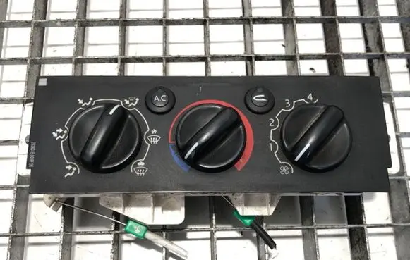 Opel Movano A Interior fan control switch BEHRG2202