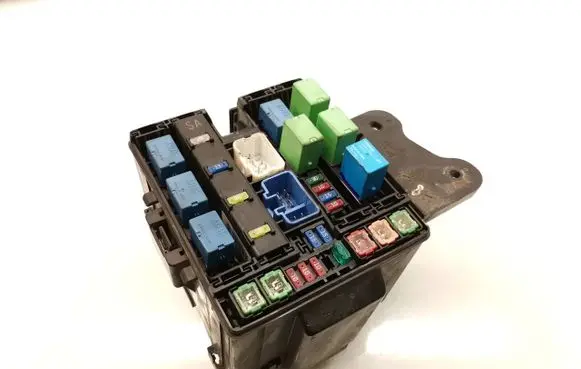 Suzuki Grand Vitara II Fuse box set