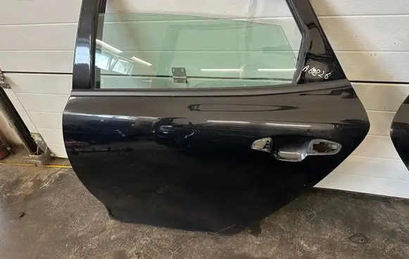 KIA Optima Rear door 
