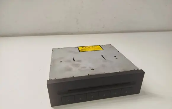 Mercedes-Benz CLS C219 CD/DVD changer A2118700889