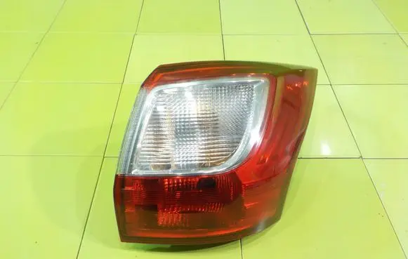 Ford Grand C-MAX Rear/tail lights 89500984