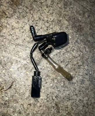 BMW 5 E39 Windshield washer spray nozzle 8361042 6186