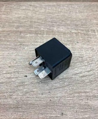 Audi A4 S4 B8 8K Other relay 8K0951253 643