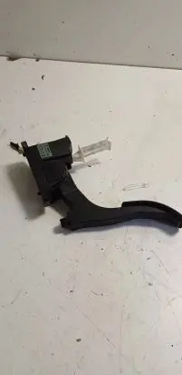 Volkswagen Golf IV Accelerator throttle pedal 1J1721503K 0281002342
