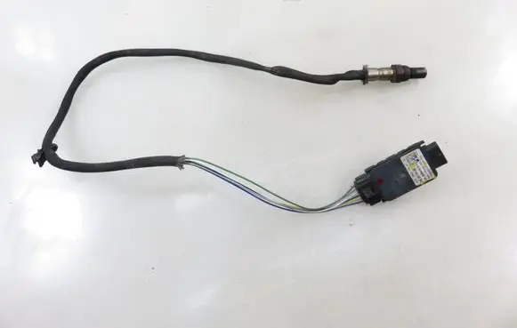 Volkswagen Golf VII Lambda probe sensor 0281007327 04L907805DE 0281007328