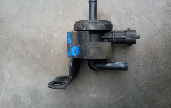 Hyundai i30 Vacuum valve 