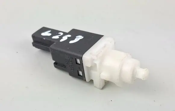 Alfa Romeo 147 Brake pedal sensor switch 46840510 10295