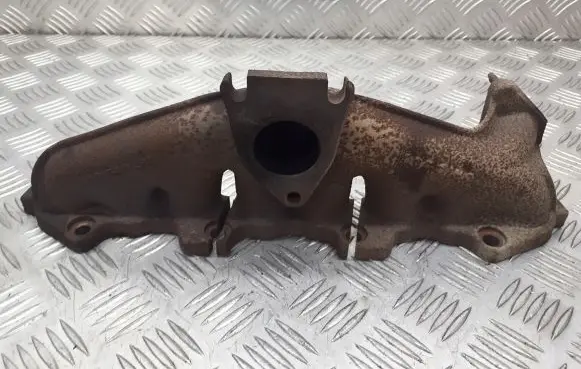 Peugeot 407 Exhaust manifold