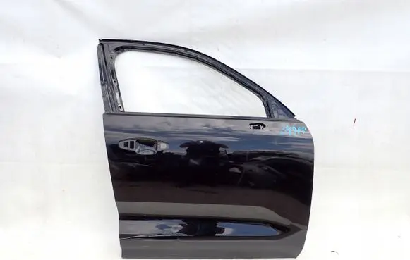 Volvo XC40 Front door
