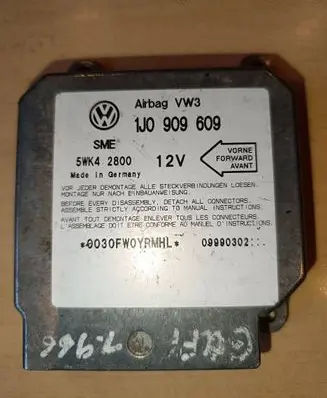 Volkswagen Golf IV Airbag control unit/module 1J0909609 09990302 5WK42800