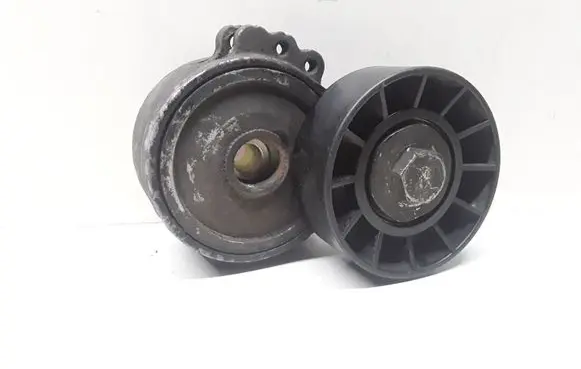 Volvo V50 Generator/alternator belt tensioner 
