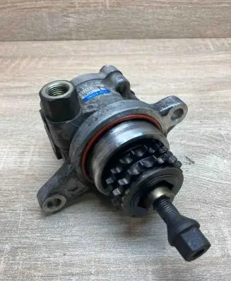 Nissan Primera Power steering pump 21102198 5M321N