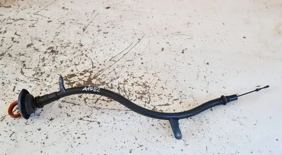 Volkswagen PASSAT B6 Oil level dip stick 03G103634AG