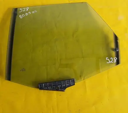 Audi 80 90 B3 Rear door window glass
