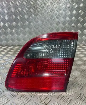 Mercedes-Benz E W211 Tailgate rear/tail lights A2118203064