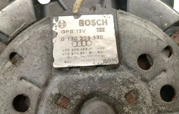 Audi A4 S4 B5 8D Air conditioning (A/C) fan (condenser) 