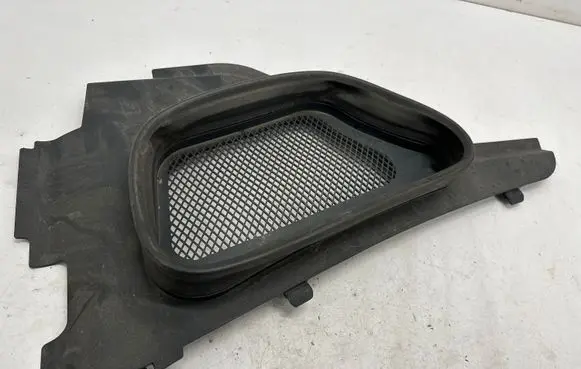 Mercedes-Benz ML W166 Other engine bay part A1668300113