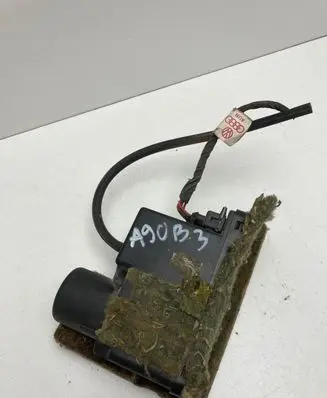 Audi Quattro Central locking vacuum pump 071906233