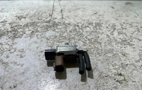 Nissan Maxima A36 Vacuum valve K5T46588