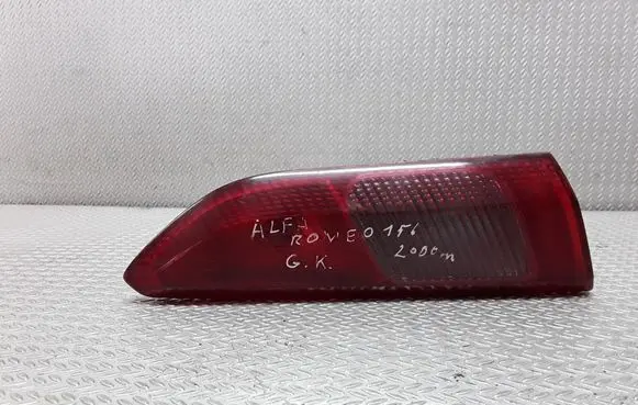 Alfa Romeo 156 Tailgate rear/tail lights