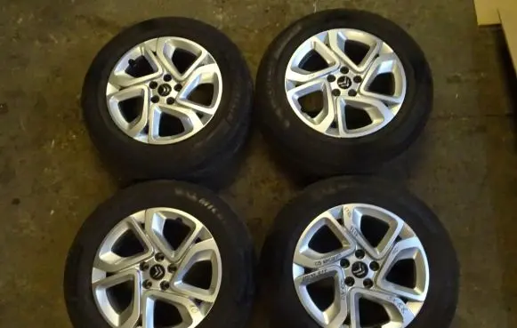 Citroen C5 Aircross R17 alloy rim 
