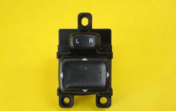 Mazda 6 Wing mirror switch 183608