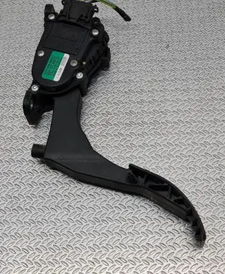 Seat Ibiza IV (6J,6P) Accelerator throttle pedal 6PV00849601 6Q1721503C