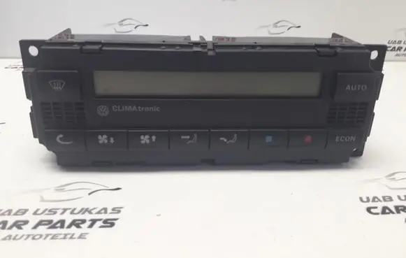 Volkswagen PASSAT B5.5 Climate control unit
