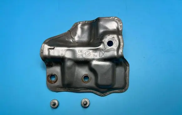 Renault Clio IV Heat shield in engine bay 144503283R 144119263R 8013740004