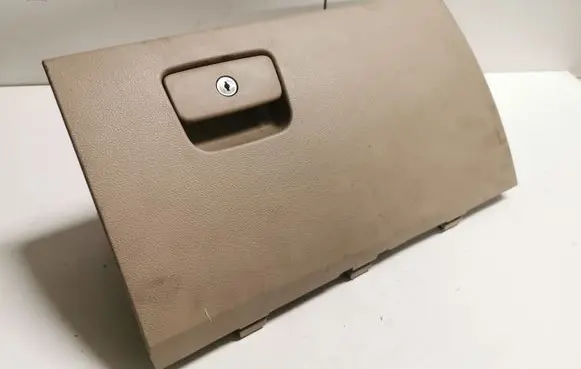 Dodge Durango Glove box