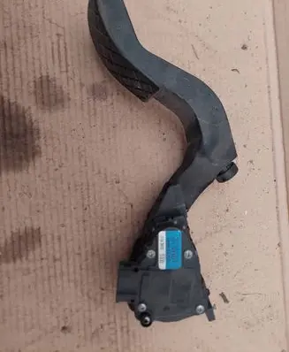 Audi A6 S6 C5 4B Accelerator throttle pedal 8D1723523F 6PV00837602