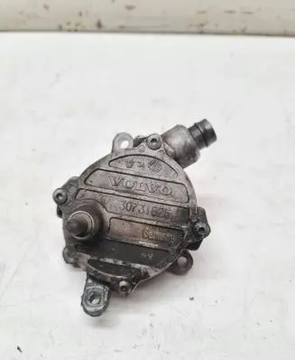 Volvo XC70 Vacuum pump 30731825