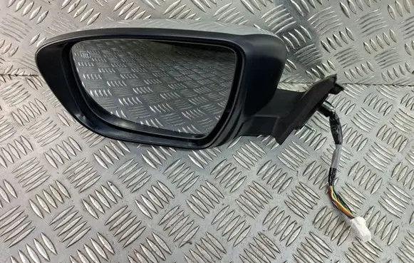 Nissan X-Trail T32 Front door electric wing mirror E4034237