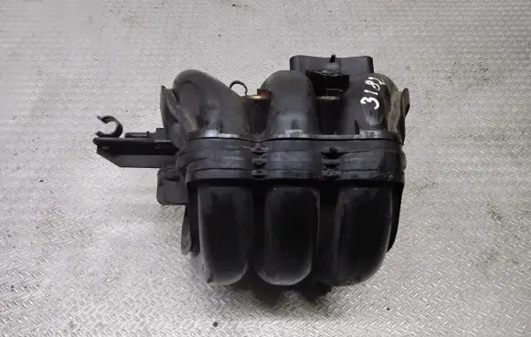 Toyota Aygo AB10 Intake manifold