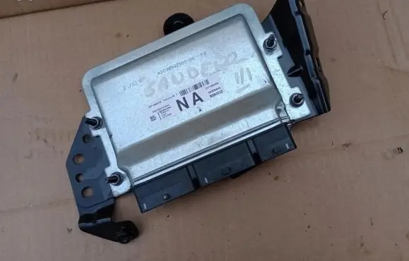 Dacia Sandero III Engine control unit/module ECU 237106047S