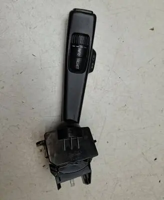 Volvo S40 Indicator stalk 17D770