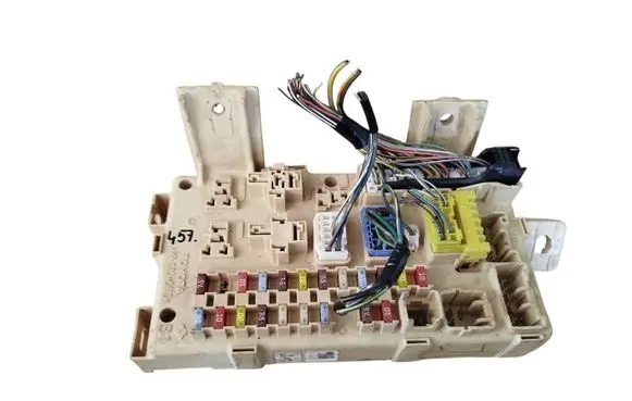 Toyota Avensis T250 Fuse box set 8264105020A