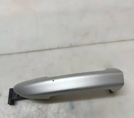 Volkswagen PASSAT B6 Front door exterior handle 3C0837205