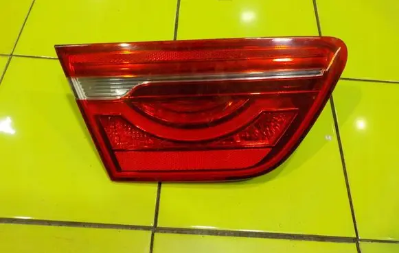 Jaguar XE Rear/tail lights 