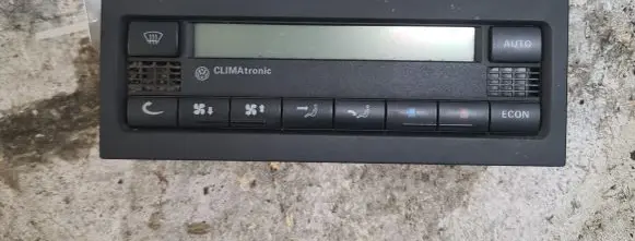 Volkswagen PASSAT B5.5 Climate control unit