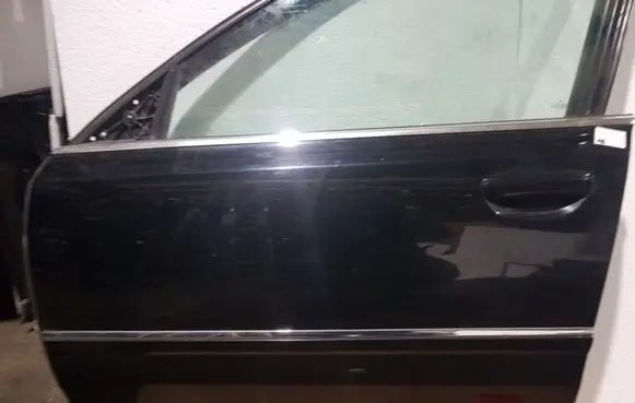 Audi A8 S8 D3 4E Front door