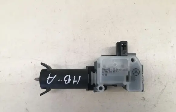 Mercedes-Benz A W169 Tailgate boot lock/latch motor A2038201997