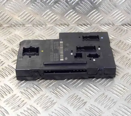 Mercedes-Benz E W212 Central body control module A2129015105 2129026107